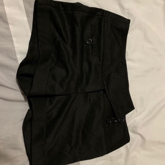 Black girls shorts - Picture 1 of 2